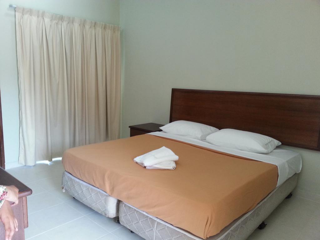 Mersing Beach Resort Pokoj fotografie